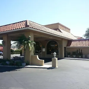 2* Hotel 6 - Hills, Ca